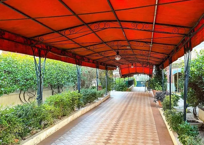 Dolce Aurelio Vicino Metro A Apartment